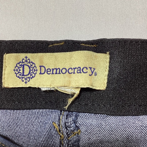 Democracy Women's Deep Indigo Straight Leg Split Hem Jeans - Picture 5 of 11